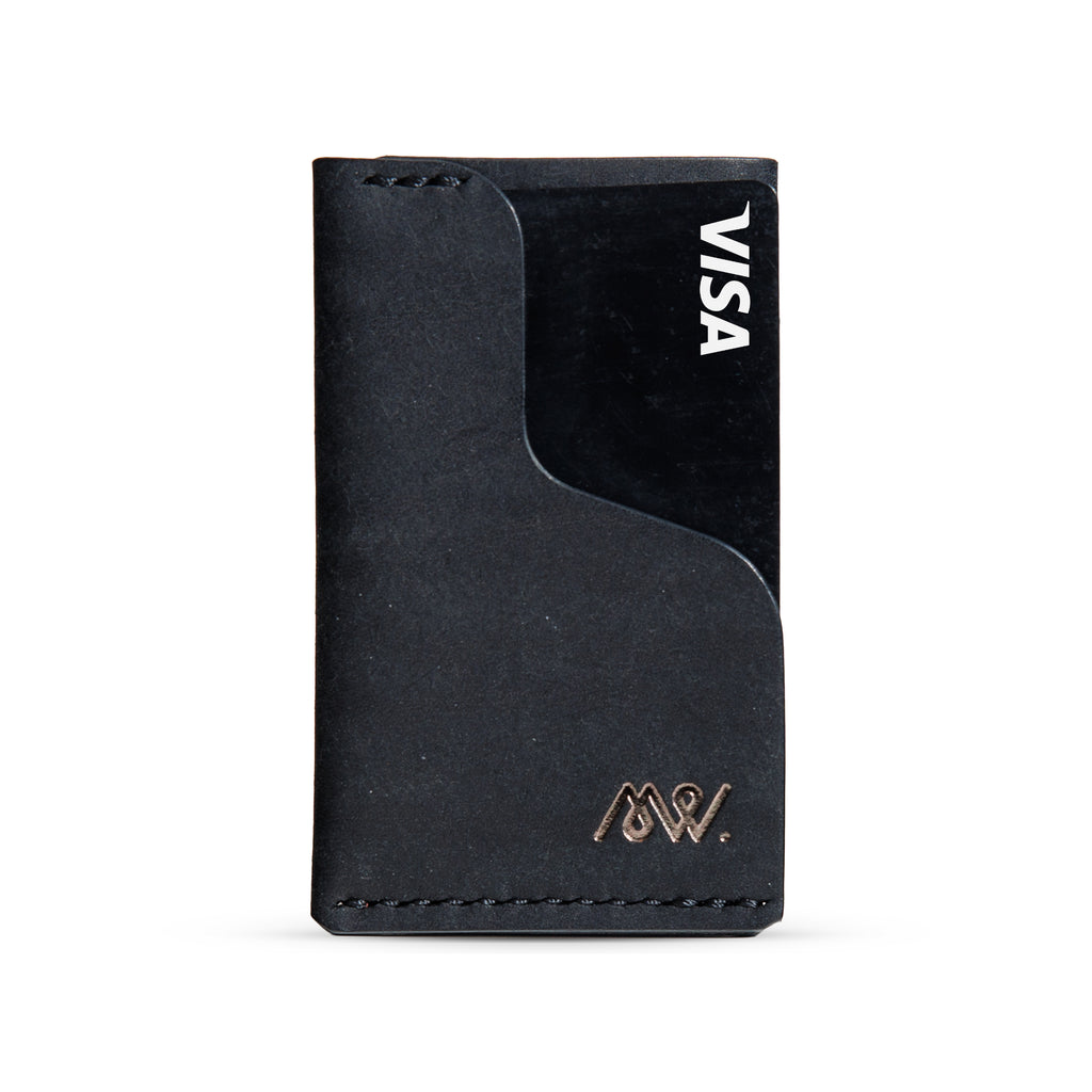 Portofel minimalist Mawani Micro Wrap Shadow din piele naturală Pueblo neagră, vedere din față, cu carduri 